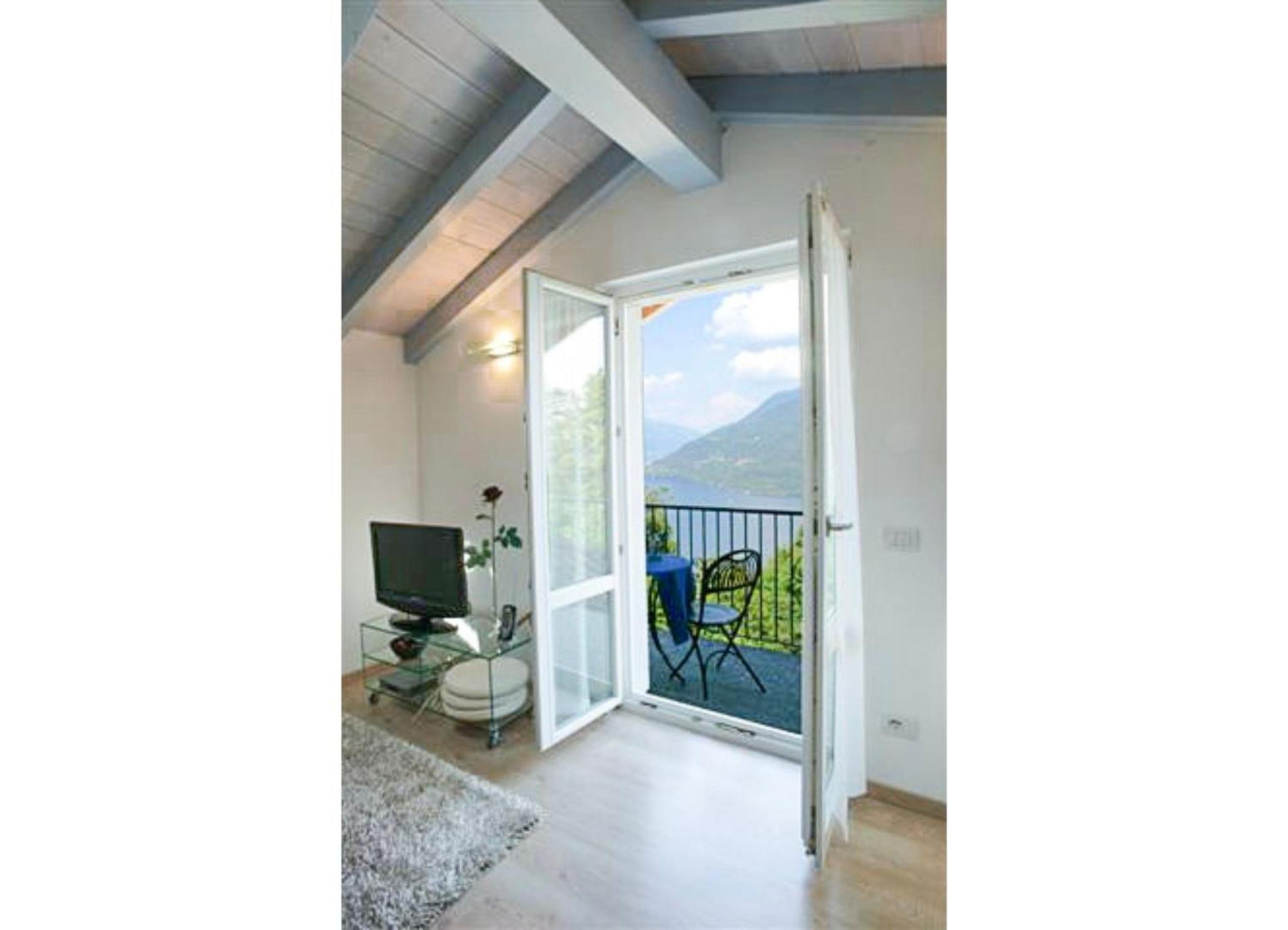 坎诺比奥Casa Erica公寓 外观 照片